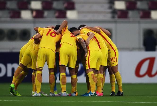 公交车被cao合不拢腿