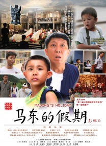 美女把尿口扒开给男生舔